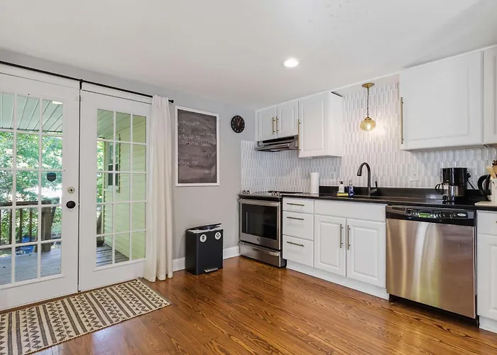 Bright & Spacious 3Br Cottage Minutes To Dc